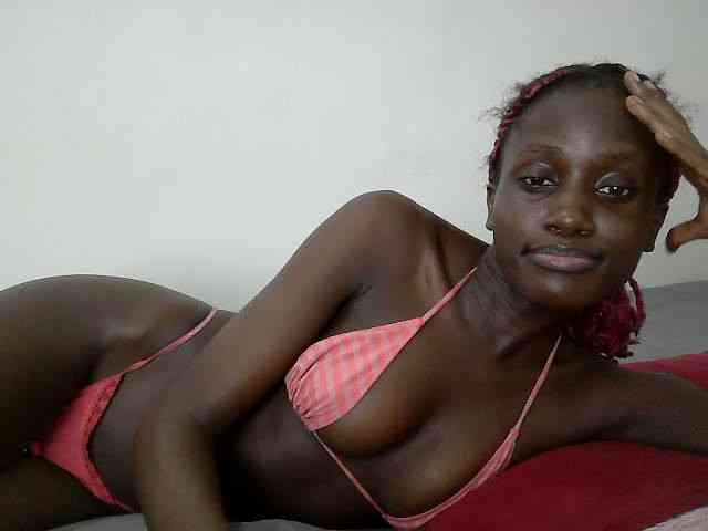 Modelo: cutemona