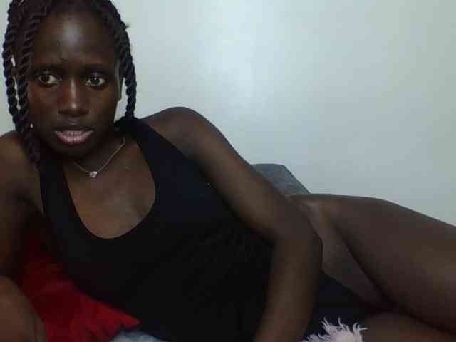 Modelo: cutemona
