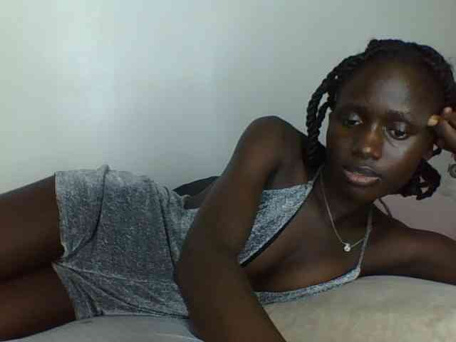 cutemona webcam