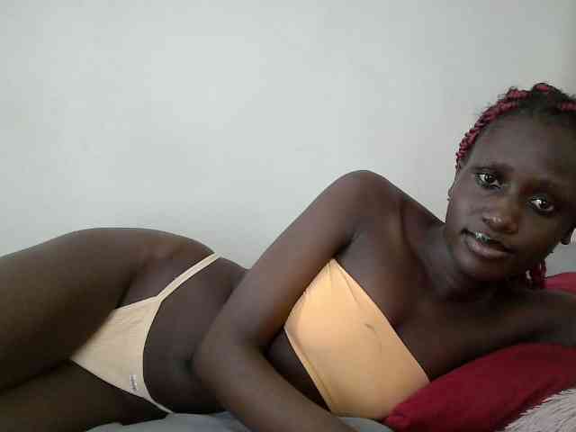 Modelo: cutemona