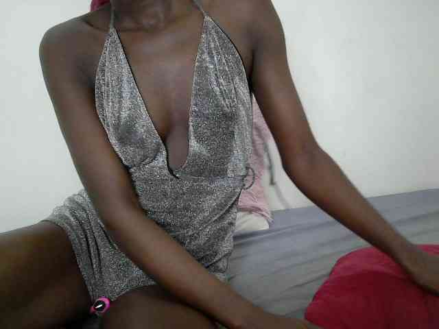 Modelo: cutemona
