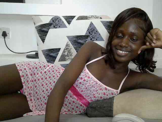 Modelo: cutemona