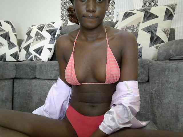 Modelo: cutemona