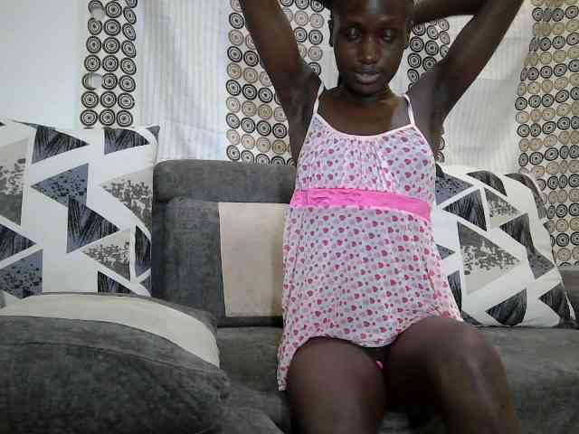 Modelo: cutemona