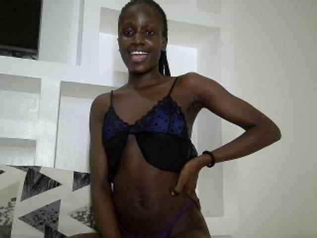 Modelo: cutemona