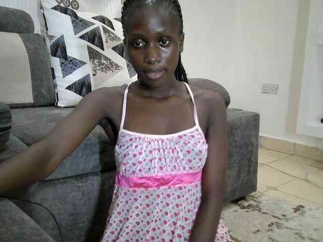 Modelo: cutemona
