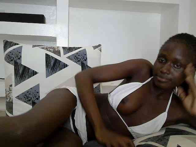 Modelo: cutemona