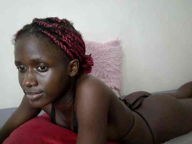 Modelo: cutemona