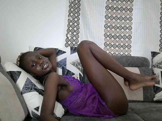 Modelo: cutemona