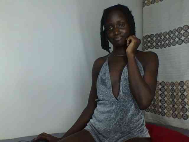Modelo: cutemona