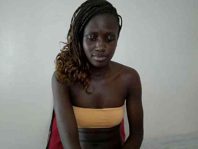 Modelo: cutemona