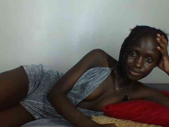 Modelo: cutemona