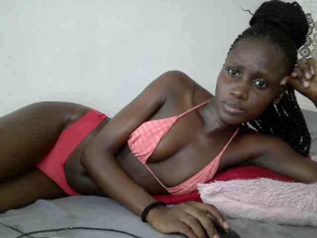 Modelo: cutemona