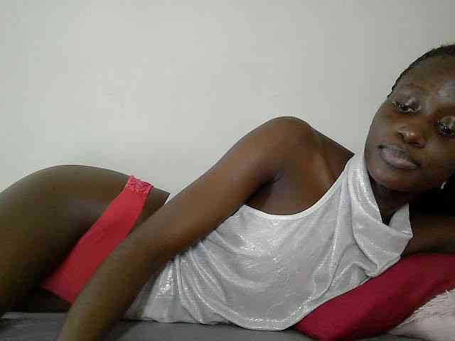 Modelo: cutemona