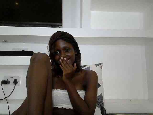 Modelo: cutemona