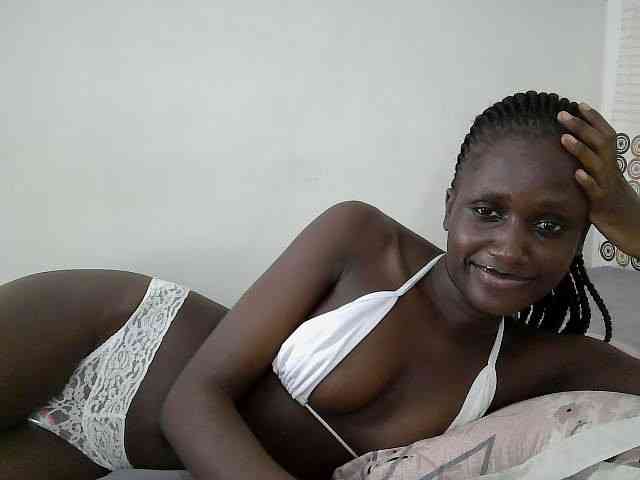 cutemona webcam