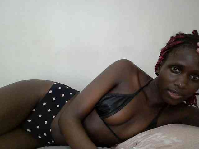 Modelo: cutemona
