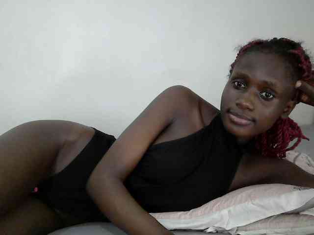 Modelo: cutemona