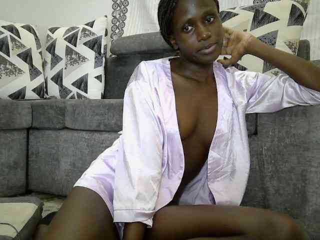 Modelo: cutemona