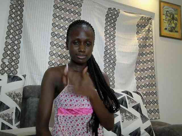 Modelo: cutemona