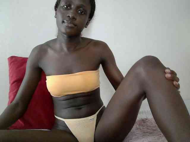 Modelo: cutemona