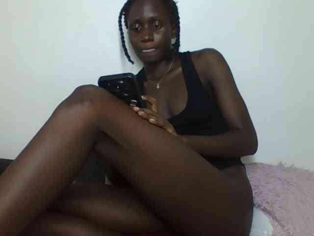 Modelo: cutemona