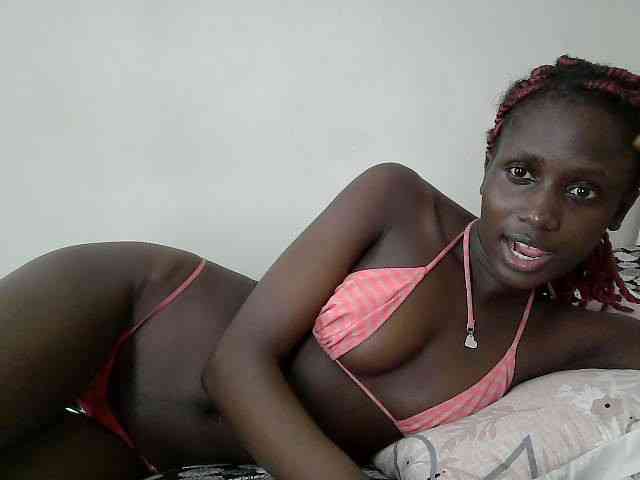 Modelo: cutemona