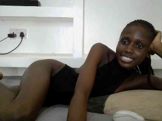 cutemona webcam
