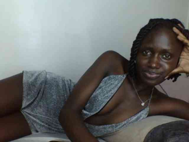 Modelo: cutemona