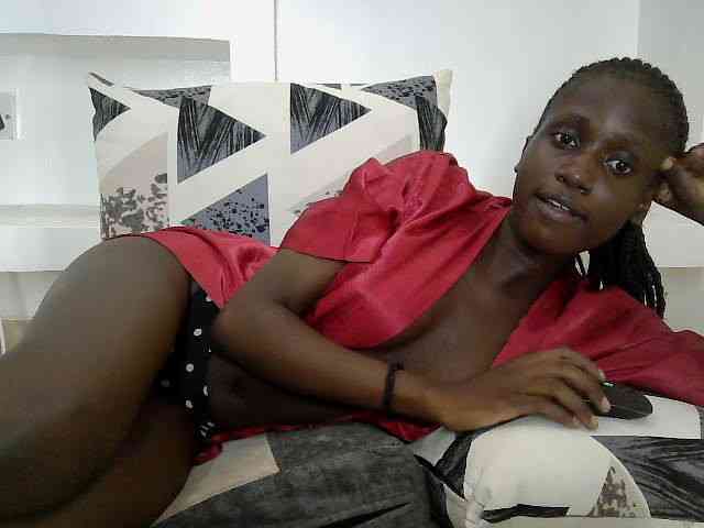 cutemona webcam