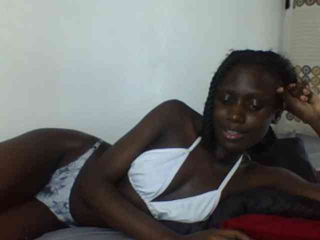 Modelo: cutemona