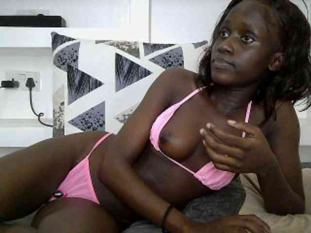 Modelo: cutemona