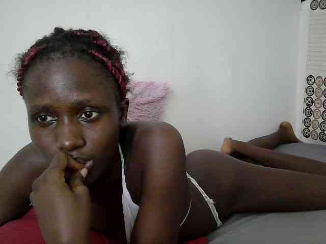 cutemona webcam