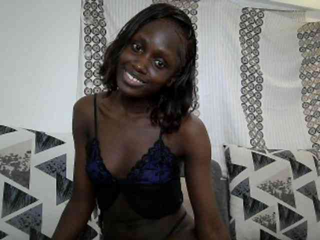 cutemona webcam
