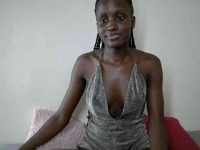 Modelo: cutemona