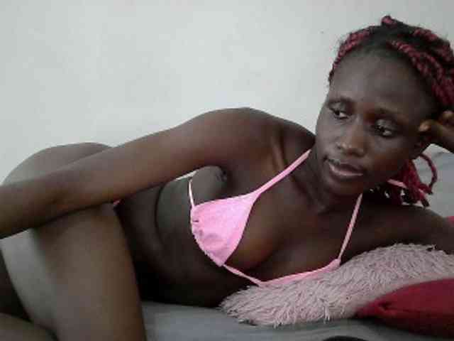 Modelo: cutemona