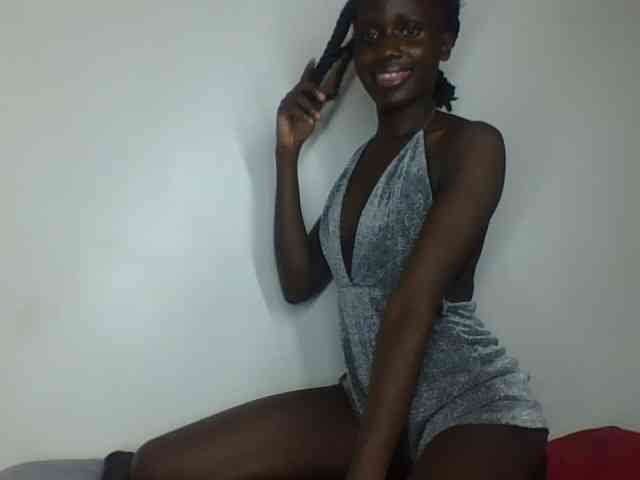 Modelo: cutemona