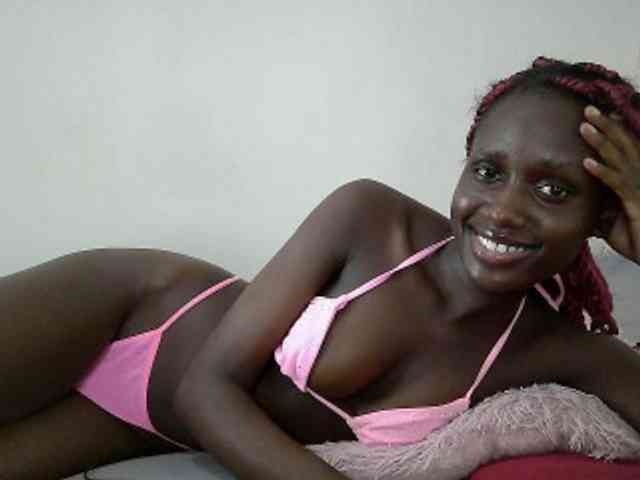 Modelo: cutemona