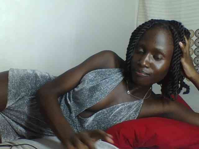 cutemona webcam
