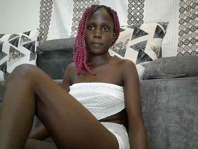cutemona webcam