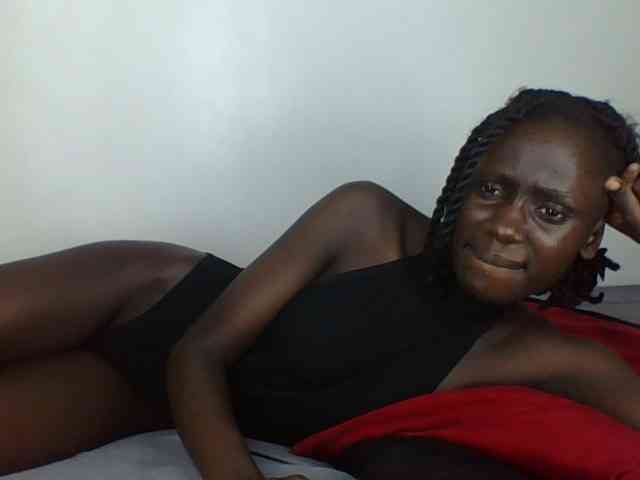 cutemona webcam