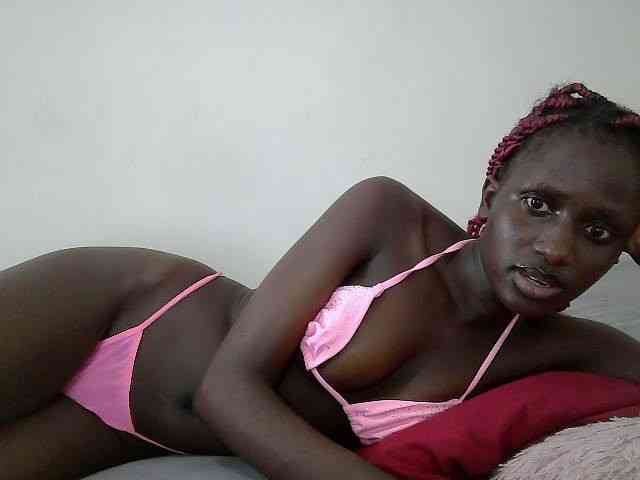 Modelo: cutemona