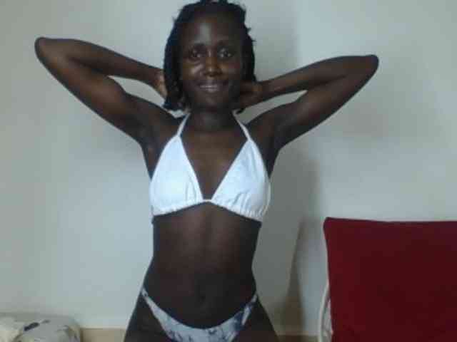 Modelo: cutemona