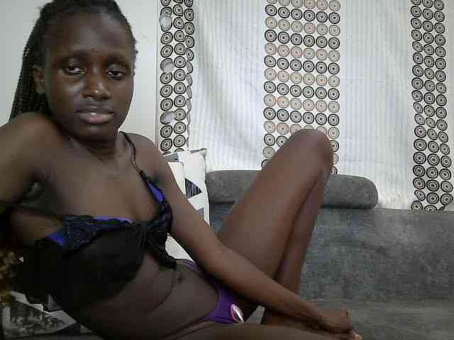 Modelo: cutemona