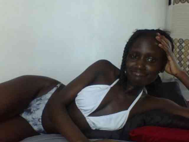 Modelo: cutemona