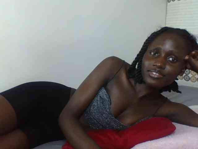 cutemona webcam