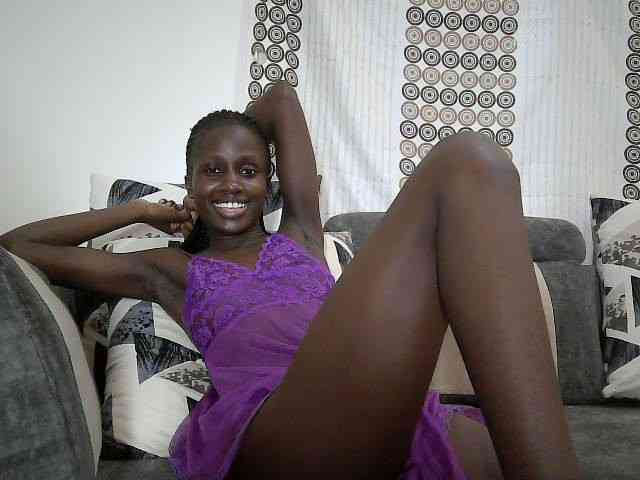 Modelo: cutemona