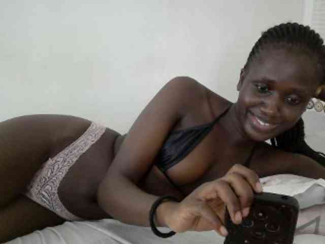 Model: cutemona