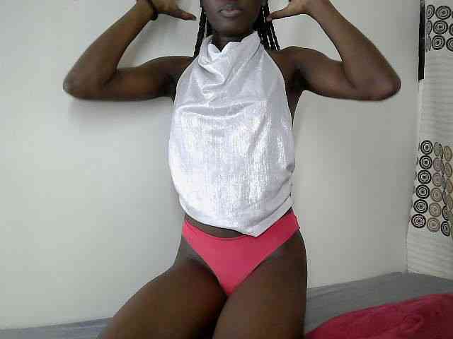 Modelo: cutemona