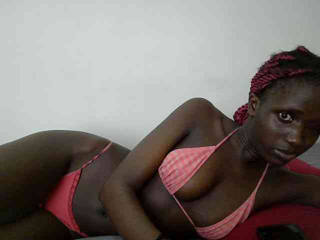 Modelo: cutemona